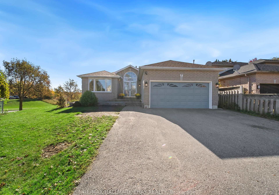 7-assiniboine-drive-barrie-ontario-s12467907