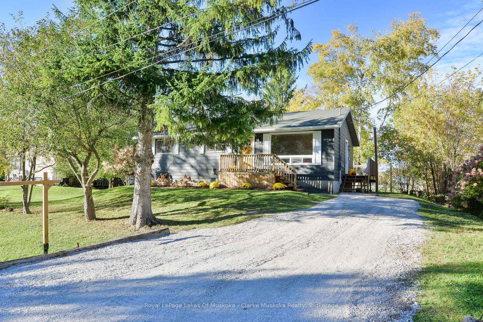 2-sunset-crescent-severn-ontario-s12468472