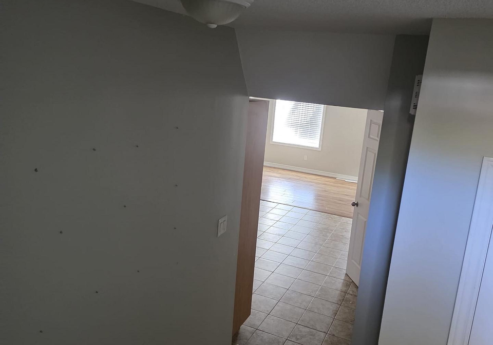 329-edgehill-drive-barrie-ontario-s12470750