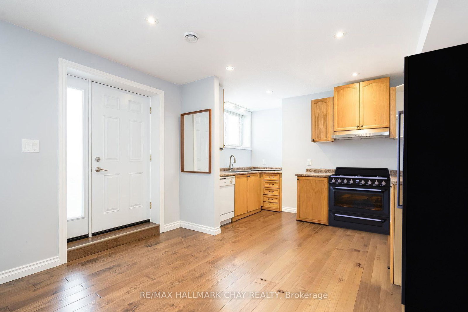 34-paddy-dunns-circle-barrie-ontario-s12474395
