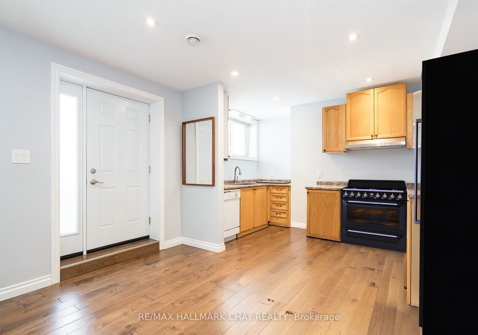 34-paddy-dunns-circle-barrie-ontario-s12474395