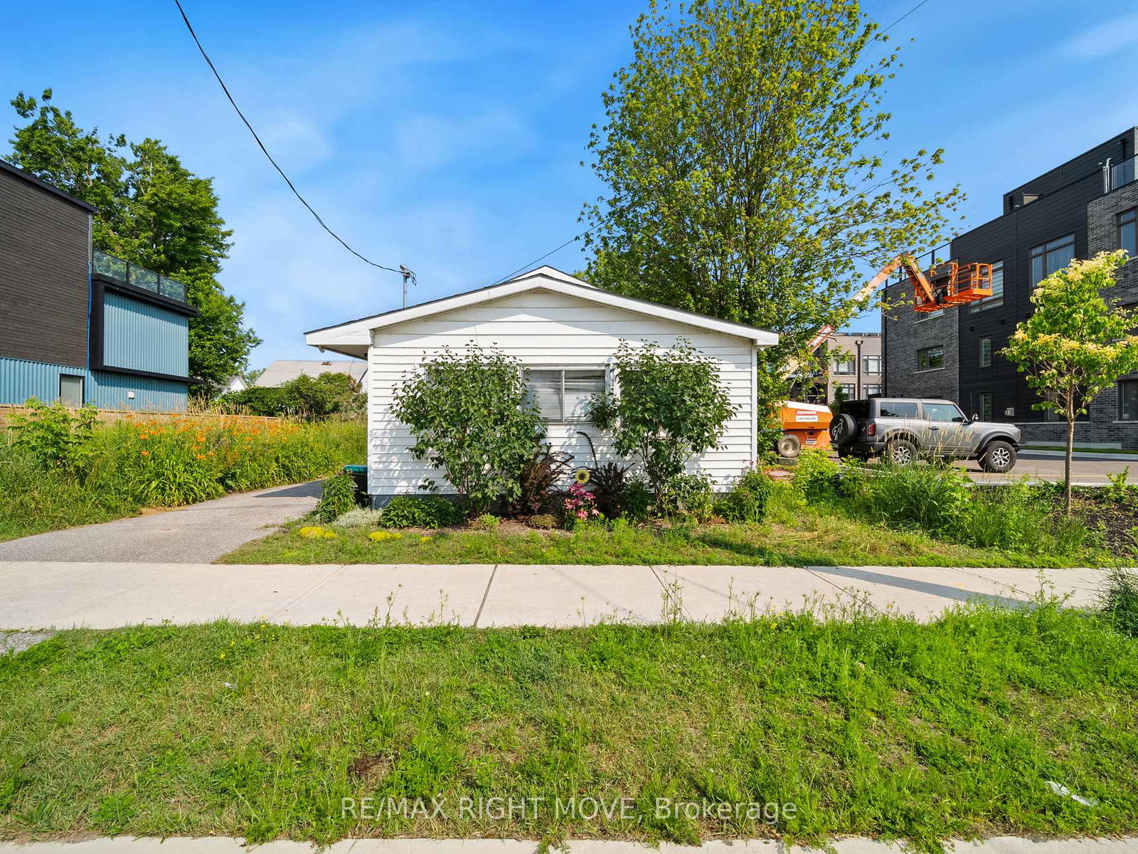122-elgin-street-orillia-ontario-s12475095