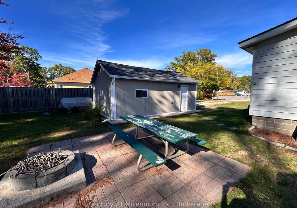 1310-mosley-street-wasaga-beach-ontario-s12477735