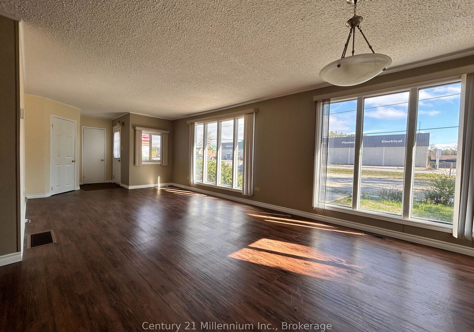 1310-mosley-street-wasaga-beach-ontario-s12477735