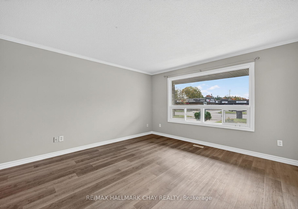 419-leacock-drive-barrie-ontario-s12477917