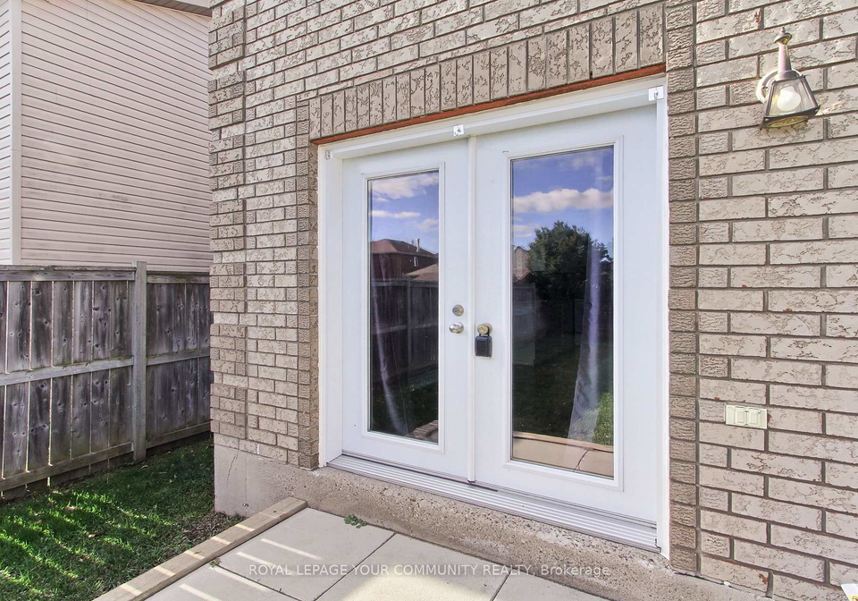 72-ambler-byway-barrie-ontario-s12480282