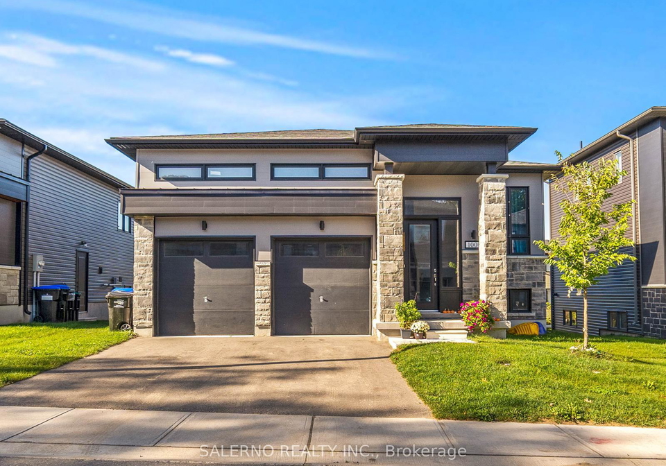 100-berkely-street-wasaga-beach-ontario-s12480286