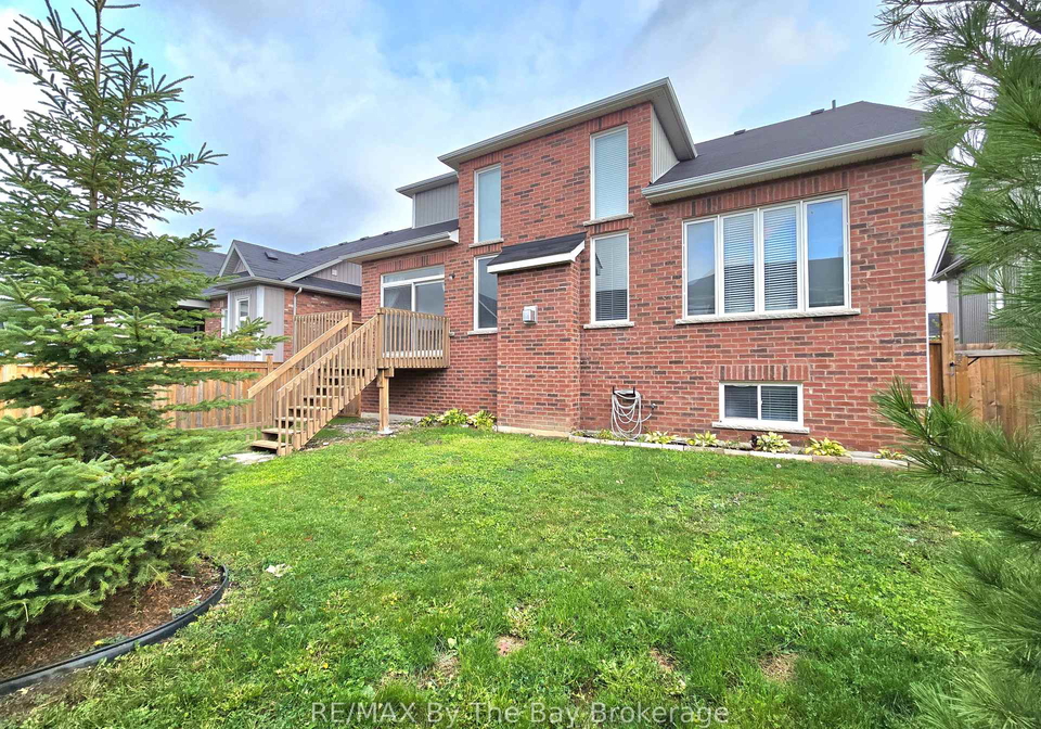 3-cristiano-avenue-wasaga-beach-ontario-s12481495