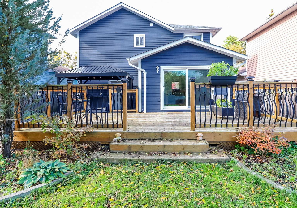 75-elizabeth-street-w-barrie-ontario-s12482795