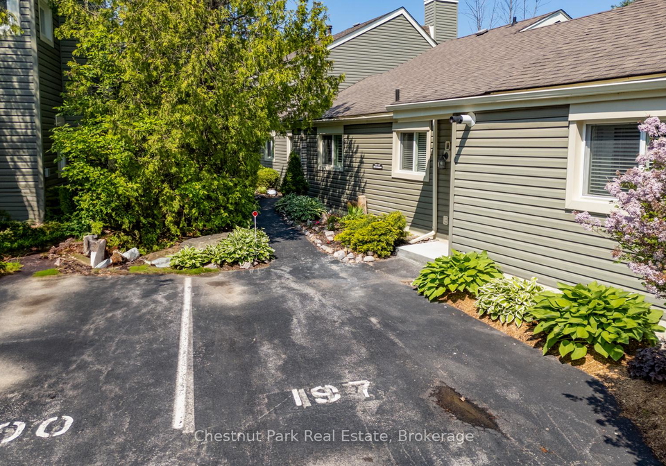 197-escarpment-crescent-collingwood-ontario-s12483345