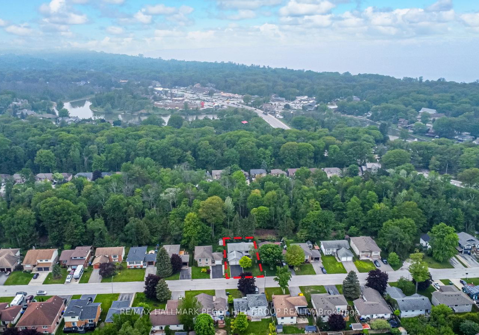 26-innisbrook-drive-wasaga-beach-ontario-s12483625