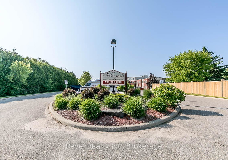 333-lafontaine-road-w-tiny-ontario-s12484253