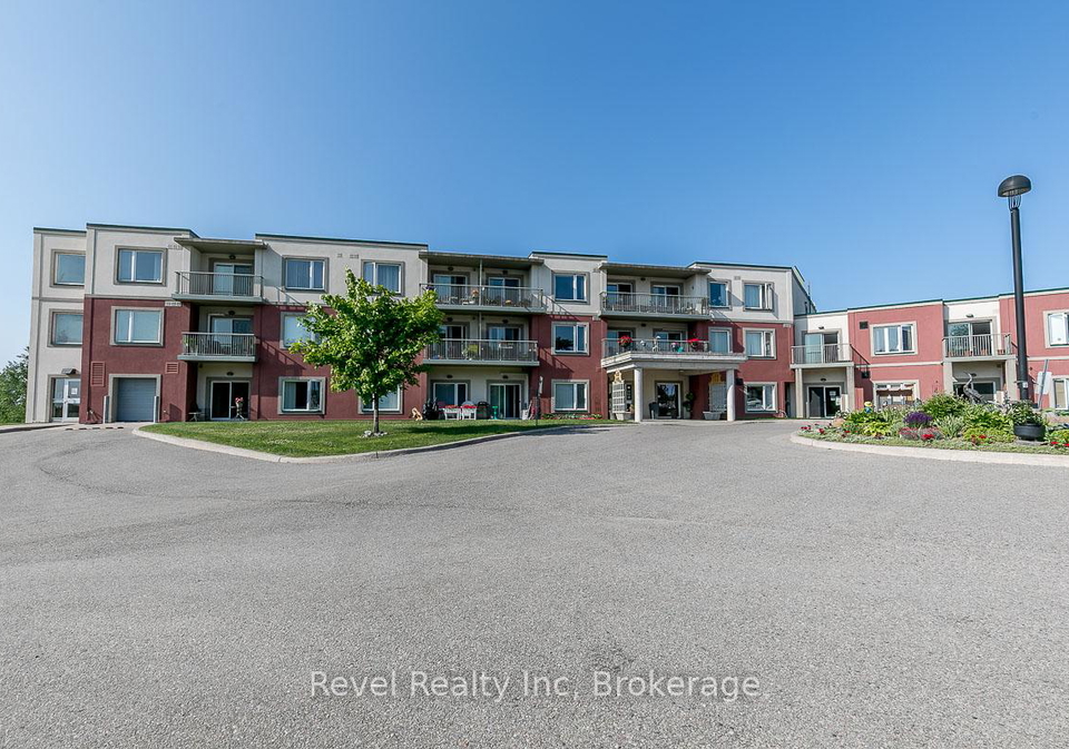 333-lafontaine-road-w-tiny-ontario-s12484253