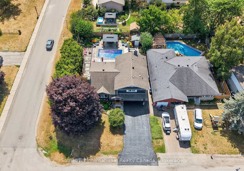 30-bryan-drive-collingwood-ontario-s12485101