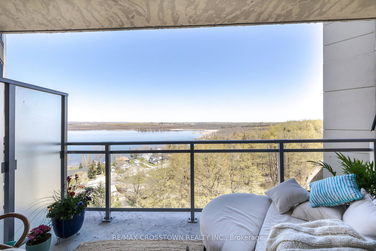 56-lakeside-terrace-barrie-ontario-s12486415