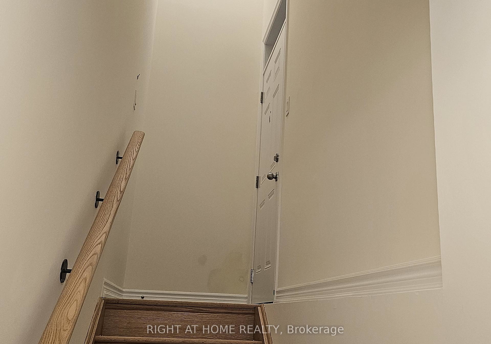 150-terry-fox-drive-barrie-ontario-s12487737