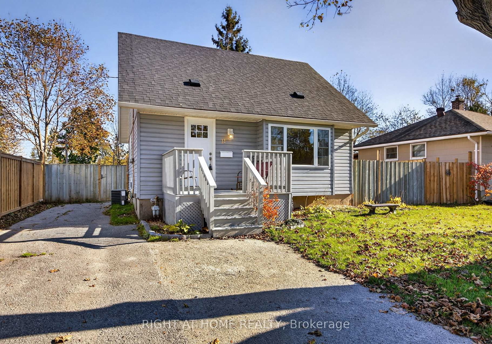 11-newton-street-barrie-ontario-s12489544
