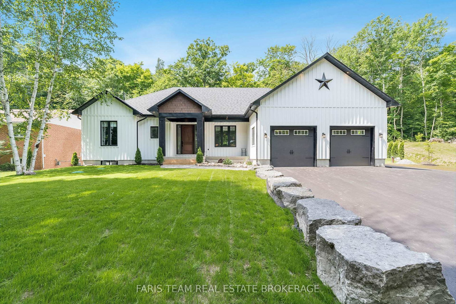 1532-champlain-road-tiny-ontario-s12489572