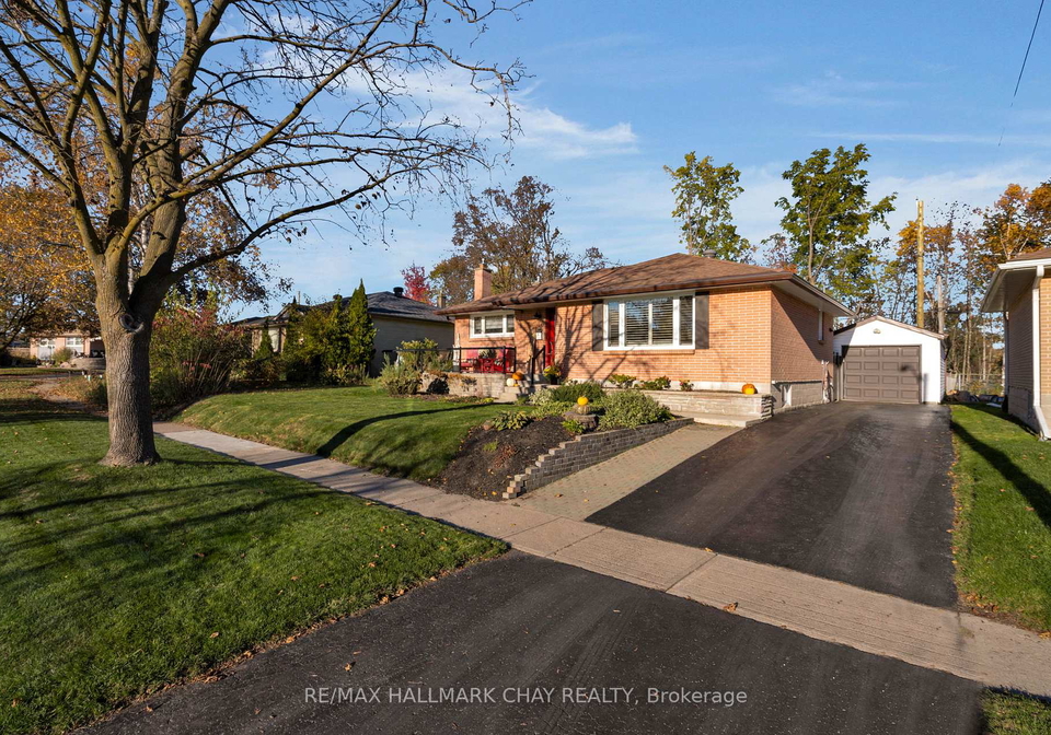 15-bothwell-crescent-barrie-ontario-s12490168