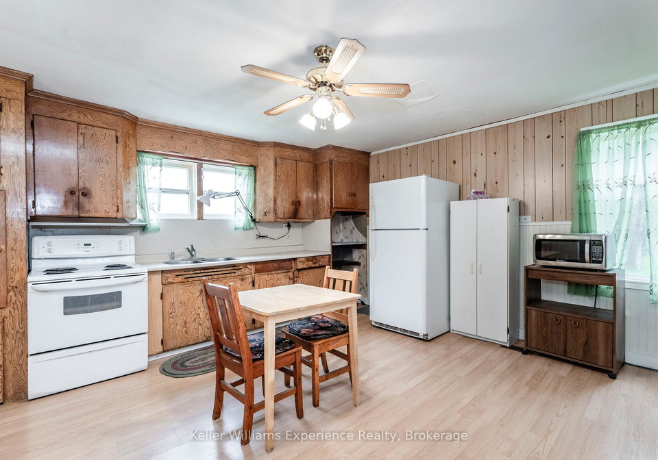227-fox-street-penetanguishene-ontario-s12490288