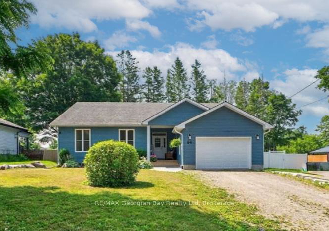 64-broad-street-penetanguishene-ontario-s12491394