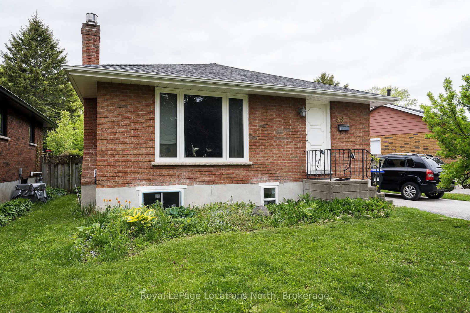 38-sproule-avenue-collingwood-ontario-s12495372