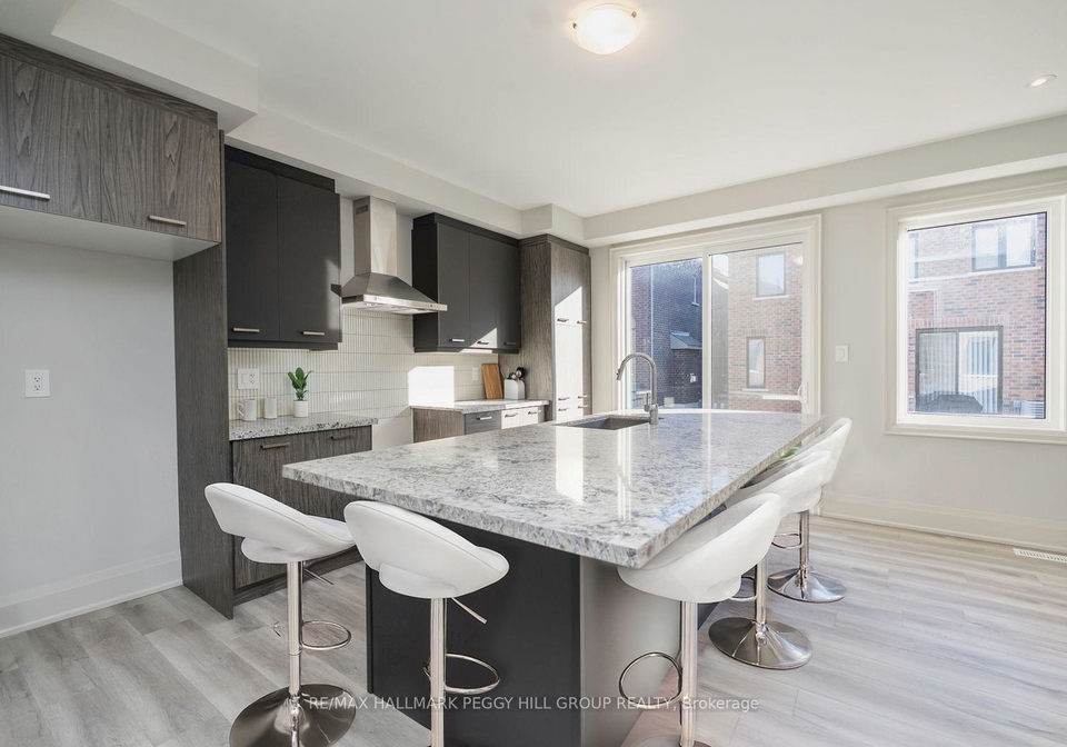 176-durham-avenue-barrie-ontario-s12495438