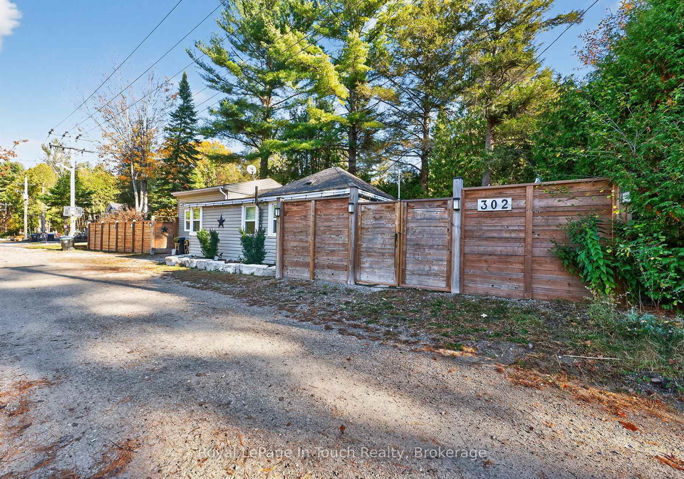 302-concession-11-w-tiny-ontario-s12495910