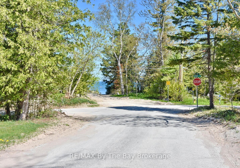 15-sylvan-avenue-wasaga-beach-ontario-s12498628