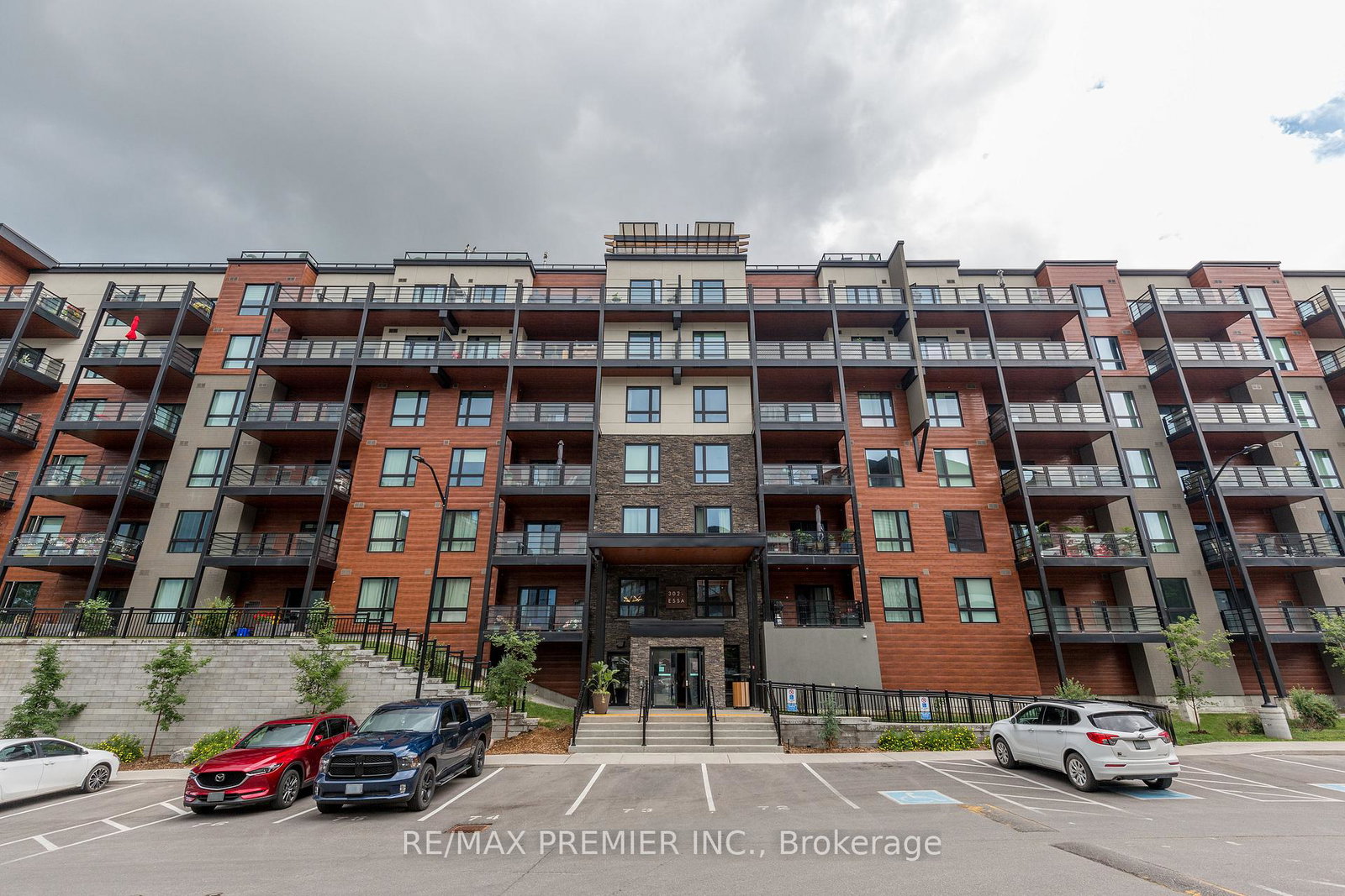 302-essa-road-barrie-ontario-s12499322