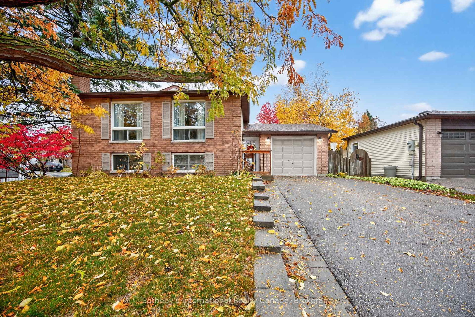17-coles-street-barrie-ontario-s12499684