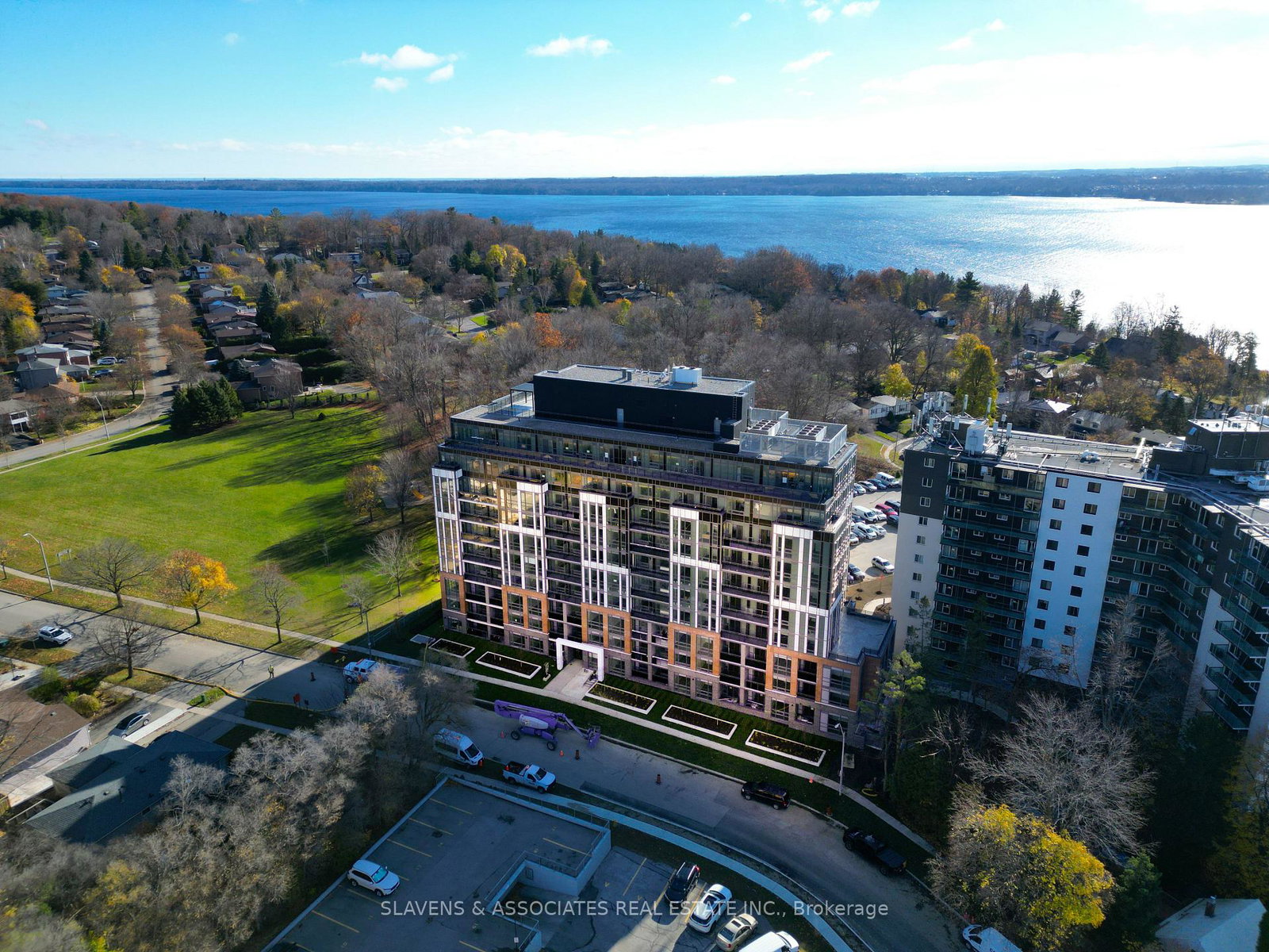 41-johnson-street-barrie-ontario-s12502246