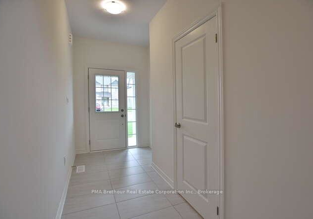 233-prescott-drive-clearview-ontario-s12503044