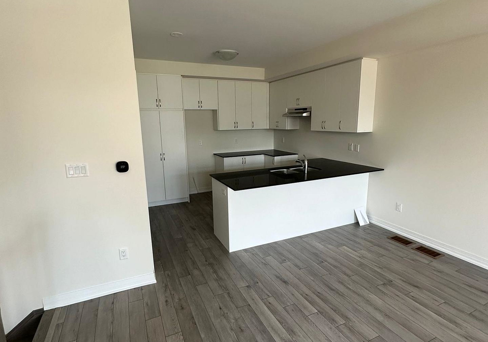 23-bluebird-lane-barrie-ontario-s12506970