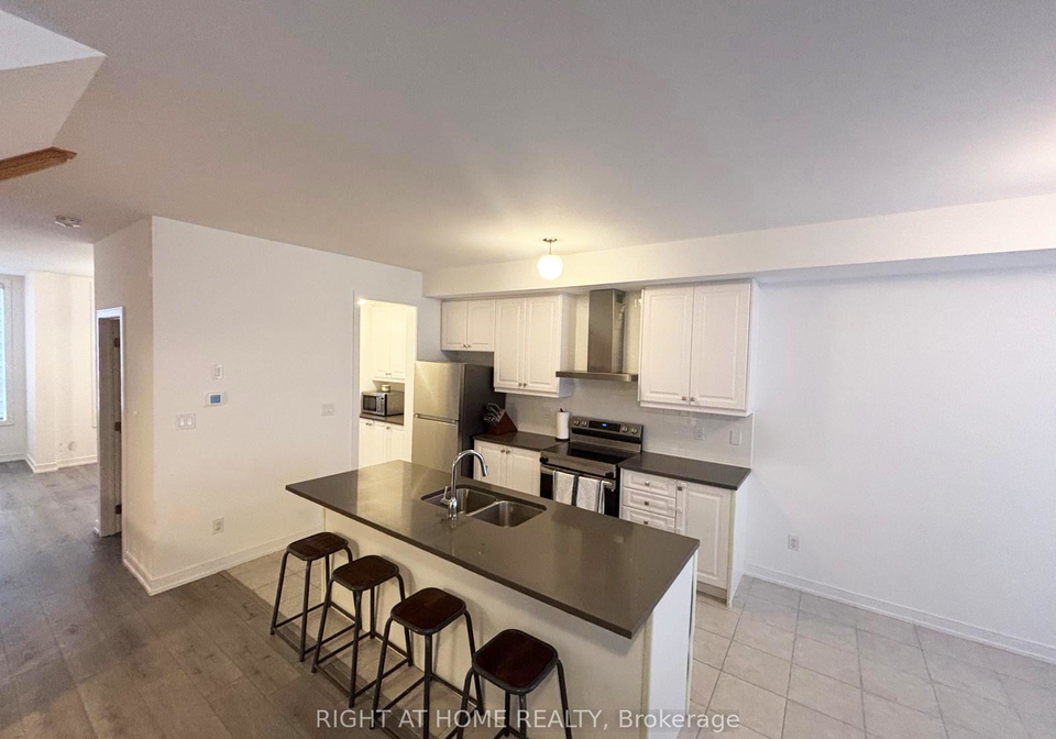 74-blue-forest-crescent-barrie-ontario-s12509450