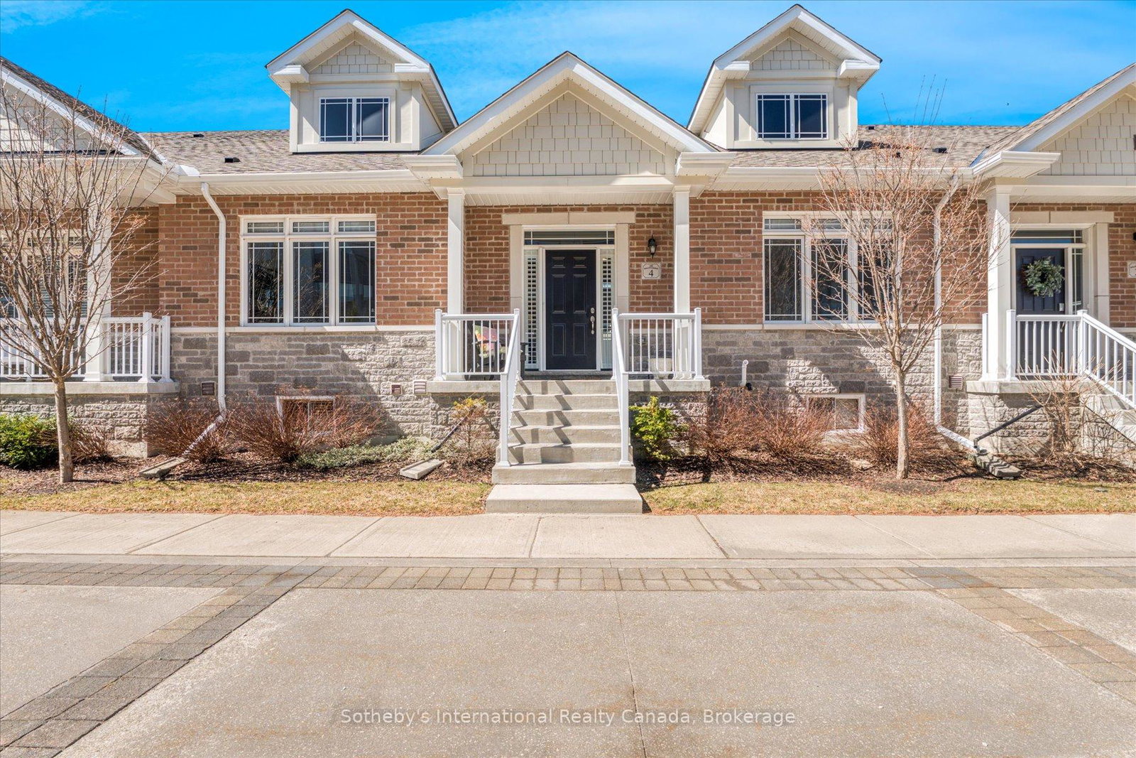 4-emerson-mews-collingwood-ontario-s12509494