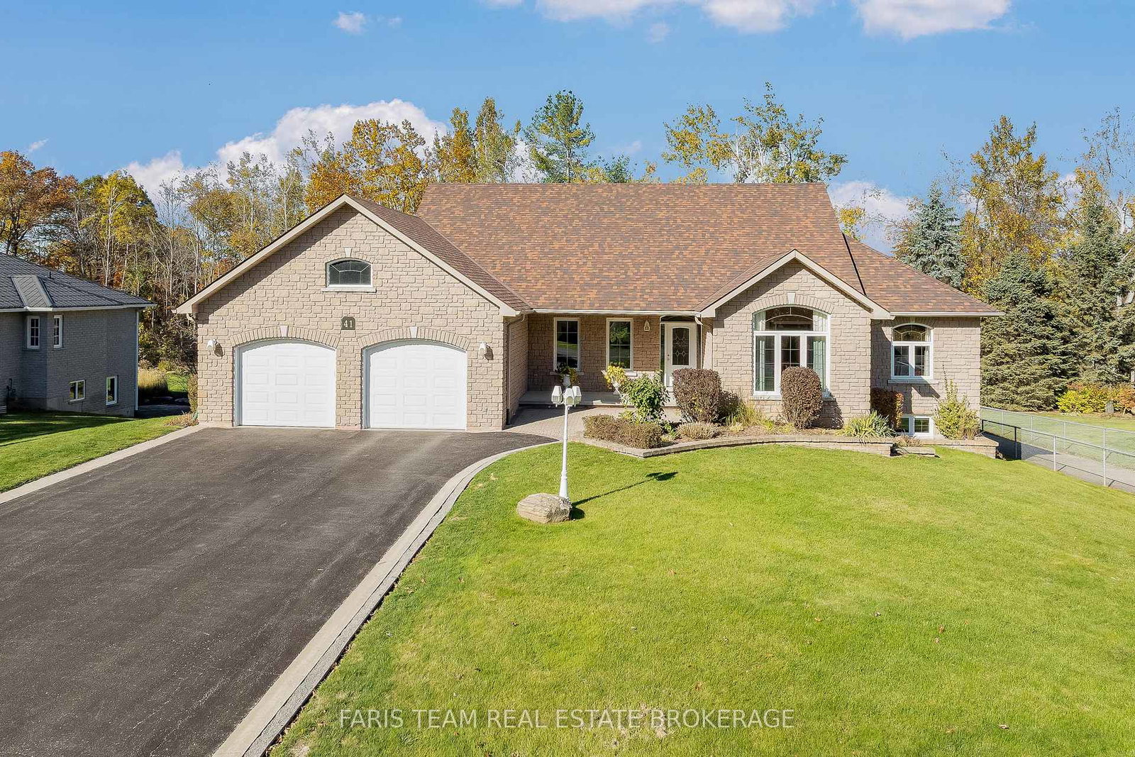 41-paddy-dunns-circle-springwater-ontario-s12513200