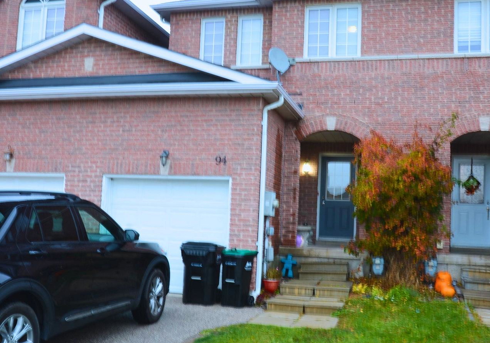 94-stanley-street-barrie-ontario-s12519516