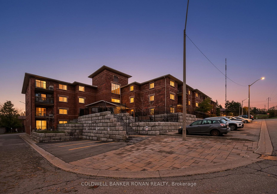 1-quail-crescent-barrie-ontario-s12522926