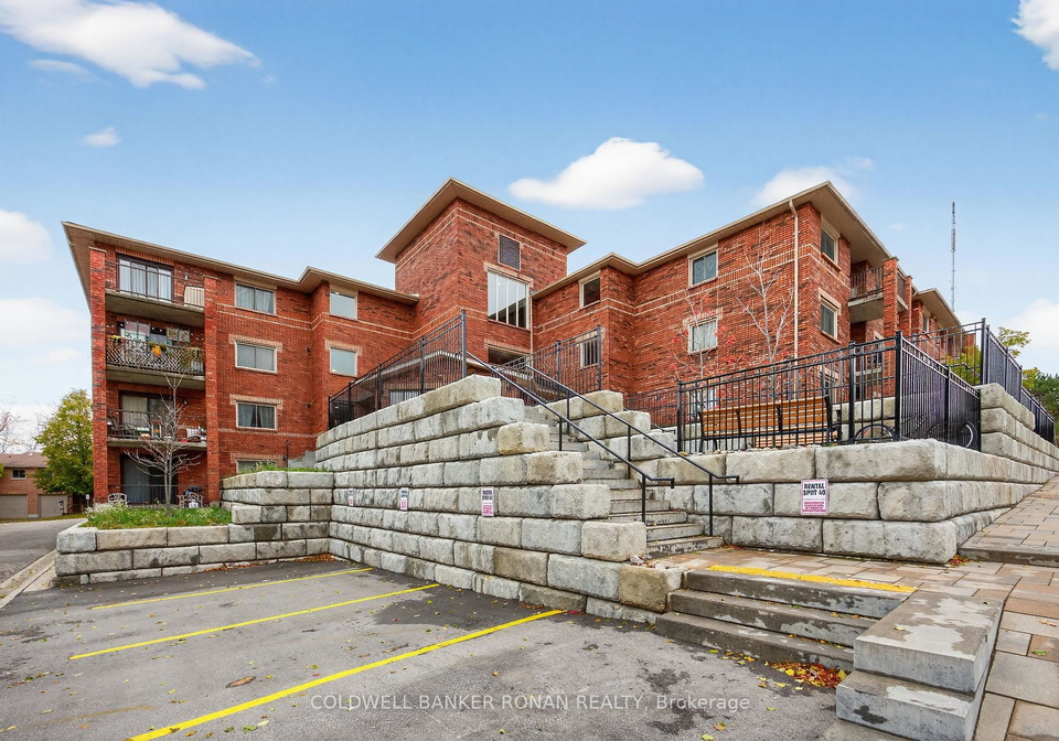 1-quail-crescent-barrie-ontario-s12522926