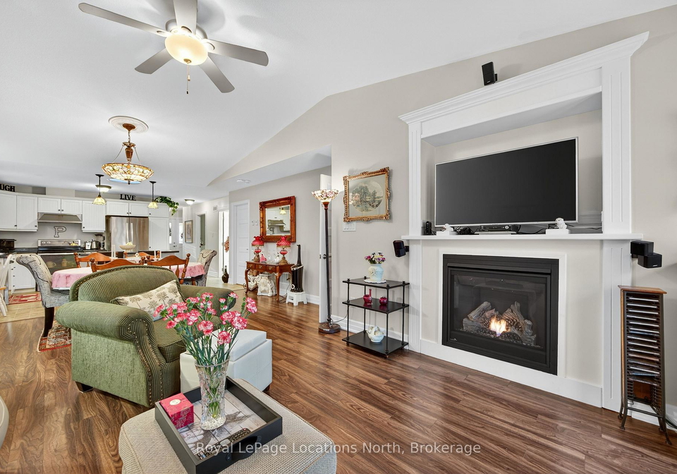 19-chestnut-lane-wasaga-beach-ontario-s12523074