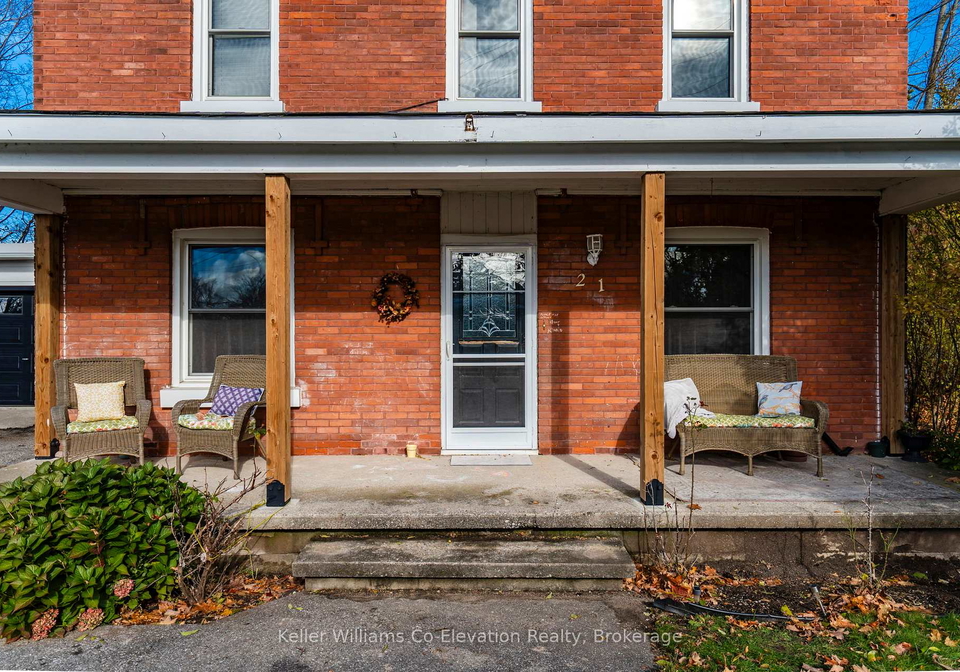 21-e-robert-street-e-penetanguishene-ontario-s12523164