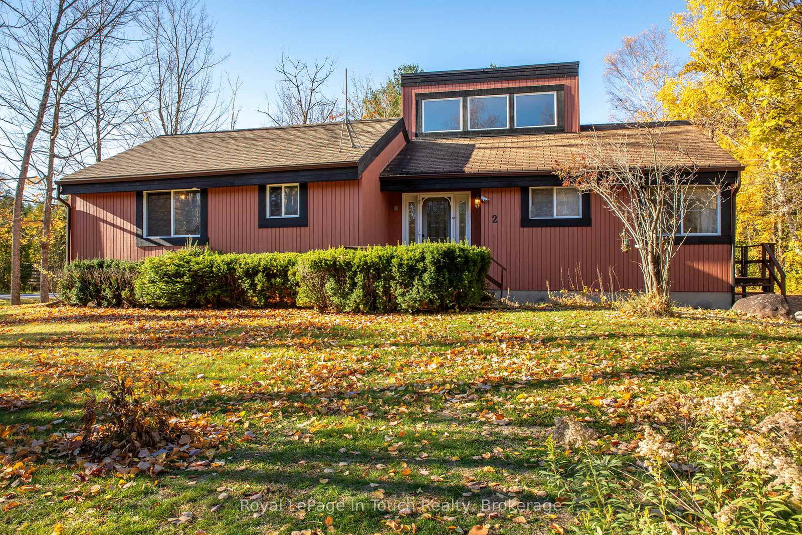 2-coppercliff-crescent-tiny-ontario-s12526494