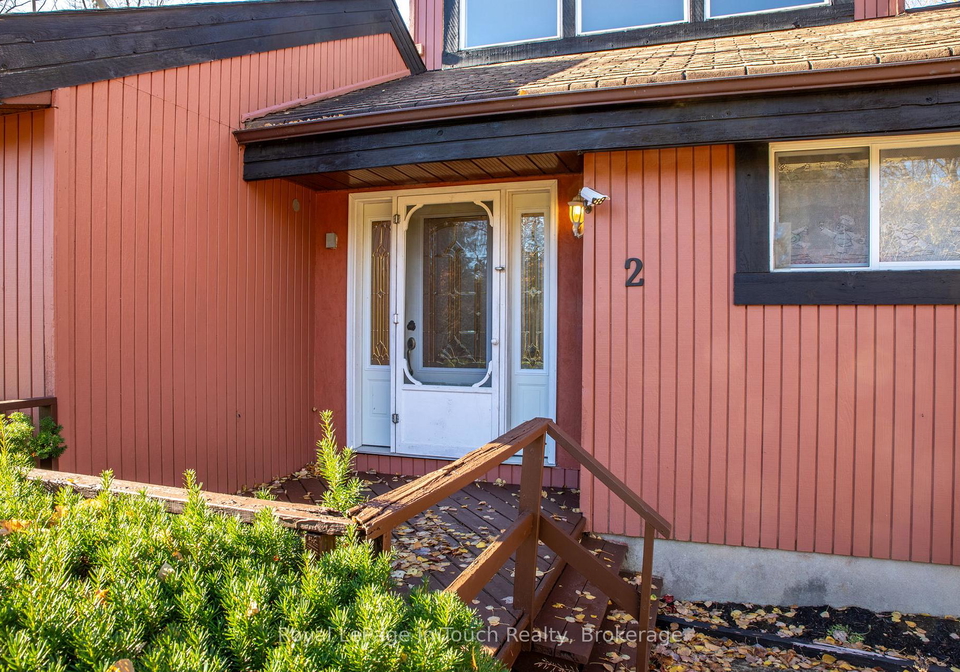 2-coppercliff-crescent-tiny-ontario-s12526494