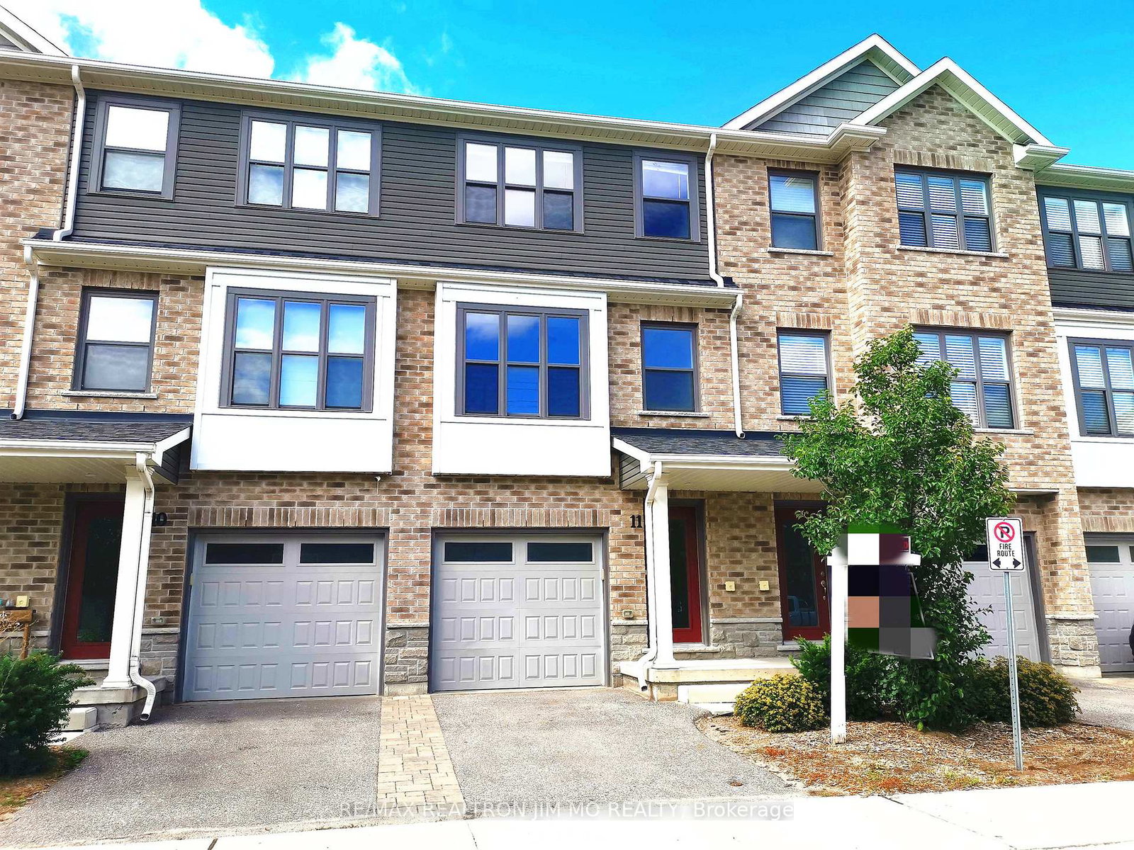 1-leggott-avenue-barrie-ontario-s12528366