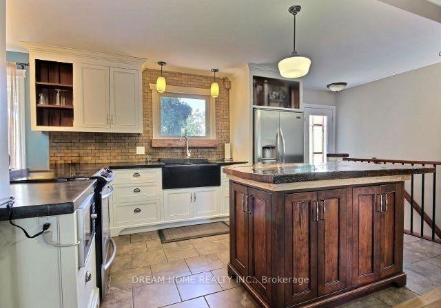 110-johnson-street-barrie-ontario-s12531698