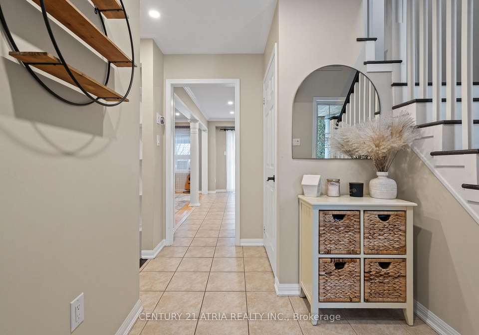 19-bird-street-barrie-ontario-s12531862