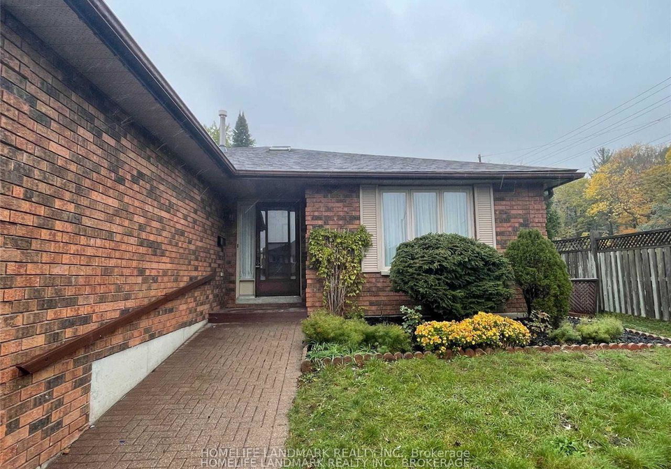 2-gibbon-drive-barrie-ontario-s12539698