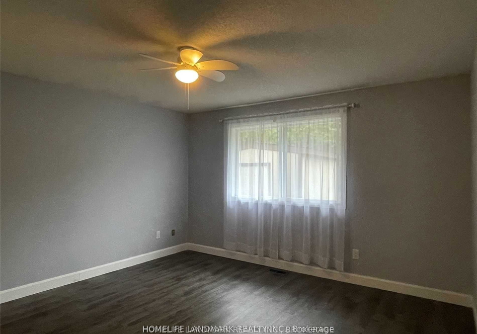 2-gibbon-drive-barrie-ontario-s12539698