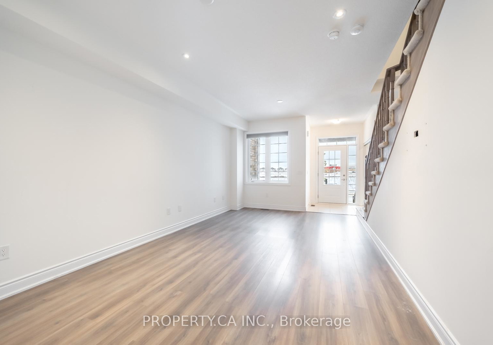 63-central-square-boulevard-wasaga-beach-ontario-s12541284